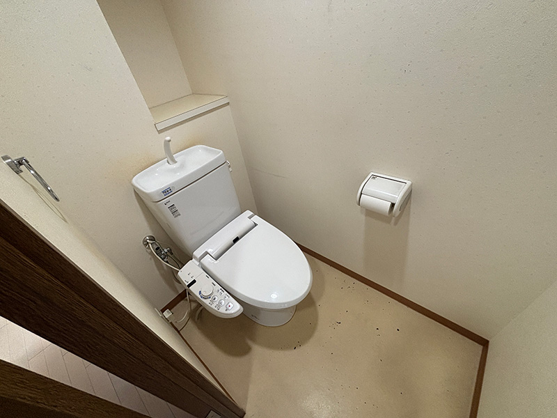 トイレのリフォーム・ビフォー